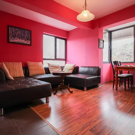 Pink'o Pink ✤ Convenient One-bedroom Апартамент Пловдив